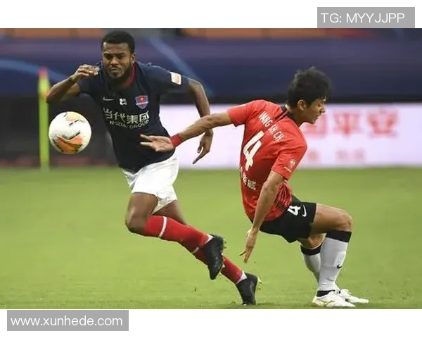 上海足球队近期状态分析与表现评估大满贯点评