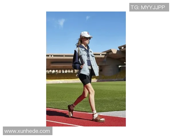 足球明星穿搭解析白袜球鞋的时尚魅力与运动表现