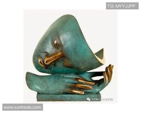 足球明星陶瓷雕塑艺术展览揭幕展现运动与美的完美结合